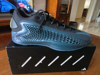 Zapatillas Deportiva, talla 47 ⅓