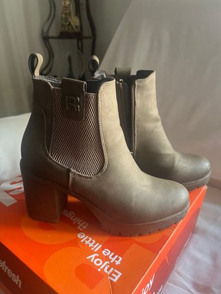 Botines Refresh Beige/Marrón Tacón