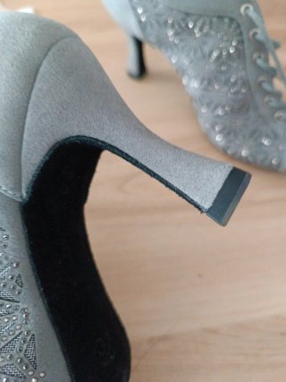 Zapatos de baile latinos Danzarina grises