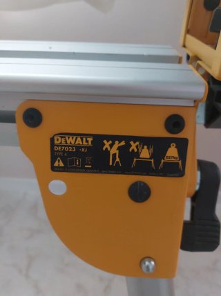 Sierra Ingletadora DeWalt DW711