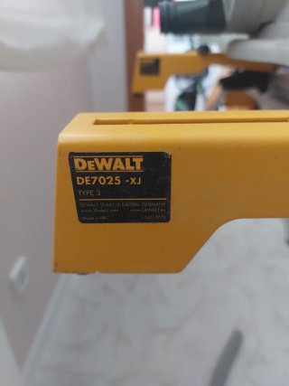 Sierra Ingletadora DeWalt DW711