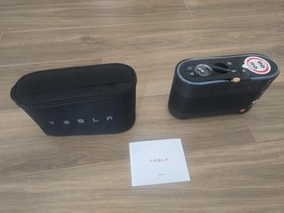 Kit Reparación Neumático Tesla + Compresor