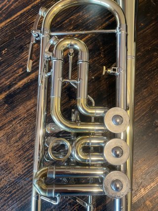 Vendo trompeta alemana de concierto VMI en Sib
