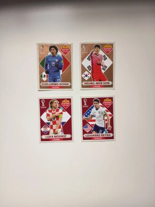 4 Cromos Panini Extra Mundial 2022