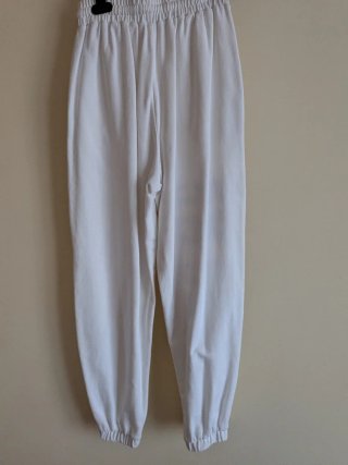 Pantalón chándal Bershka blanco talla XS