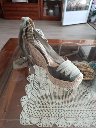 Alpargatas cuña lazo talla 39
