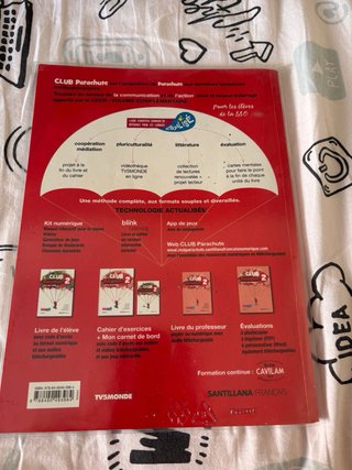 Libros texto y activity frances 2eso club parachut