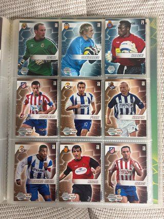 Álbum Mega Cracks 2005-2006 con 465 cromos