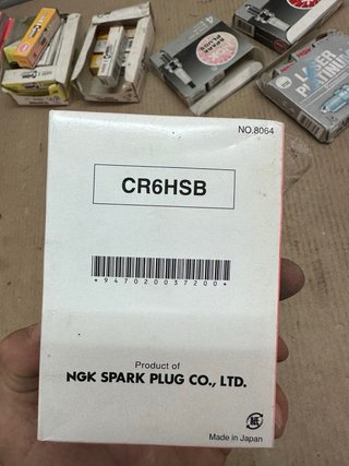 Bujías NGK LKR6E (6 unidades)
