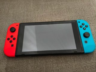 Nintendo Switch Azul y Rojo