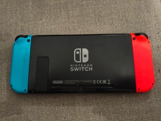 Nintendo Switch Azul y Rojo