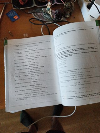 Introducción a la Microeconomía para Administ uned