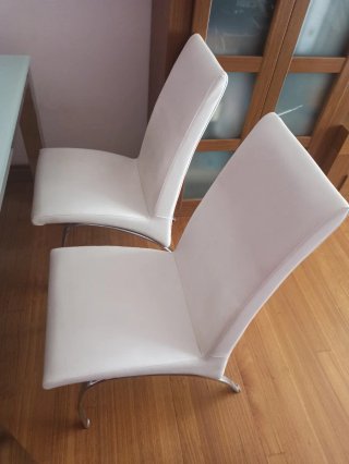 Mesa comedor cristal y metal con 4 sillas