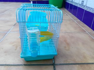 Jaula para hámster ruso azul y amarillo