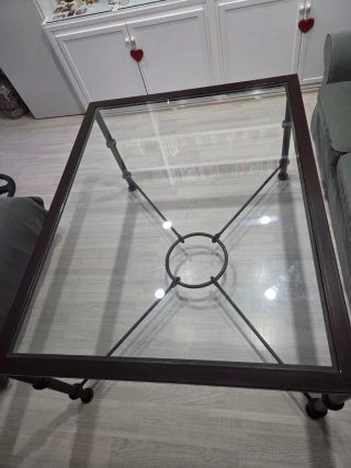Mesa de comedor cristal y hierro negro