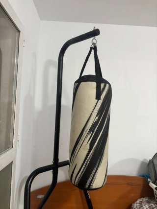 Saco de boxeo con soporte