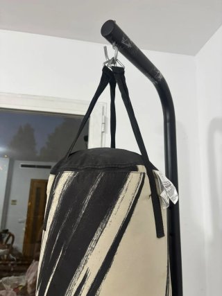 Saco de boxeo con soporte