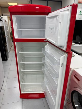 Nevera Roja Estilo Retro 1.75m