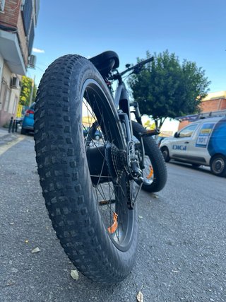 Bicicleta eléctrica con candado