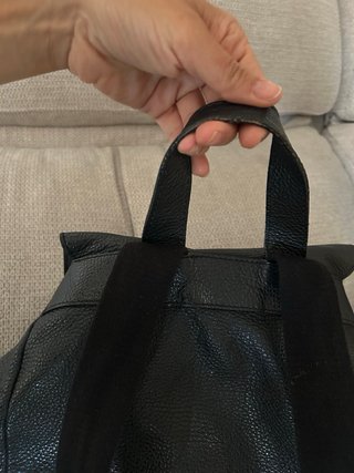 Mochila The Bridge piel negra. Muy bien cuidada
