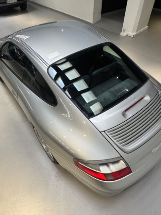 Porsche 911 Carrera 4 Coupe