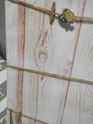 Marco para colgar fotos de madera con cuerdas