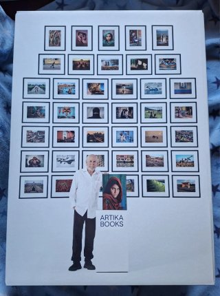 Libro Artika Steve McCurry PRECINTADO