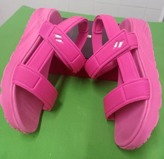 Sandalias Skechers rosas