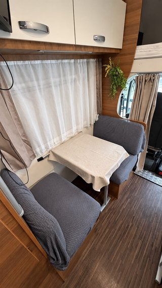 Autocaravana Elnagh Baron 22 de 7 Plazas
