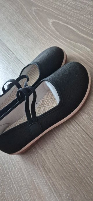 Zapatos negros tela punta redonda con cinta