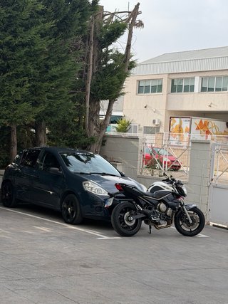 Yamaha XJ6 Naked Negra y Blanca cambio por xt660