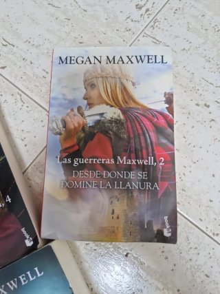 Libros colección Las Guerreras maxwell