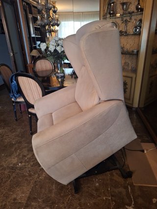Sillón Eléctrico Levanta Personas Beige