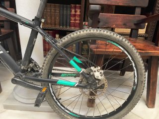 Bicicleta B'TWIN Rock Rider de 24 pulgadas
