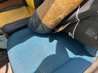 SEAT 127
