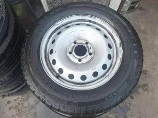 Renault Trafic 205 65 R 16 C - Rueda de Repuesto