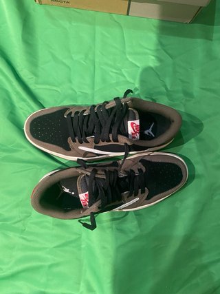 Jordan 1 Low Travis Scott Marrón Negro
