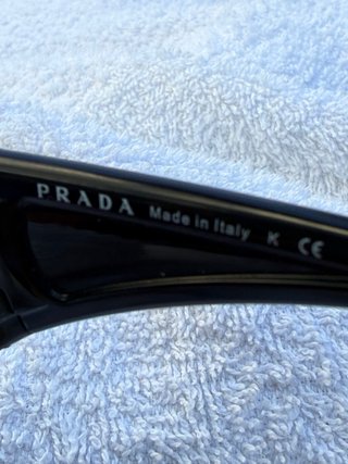 Occhiali da sole Prada neri e blu