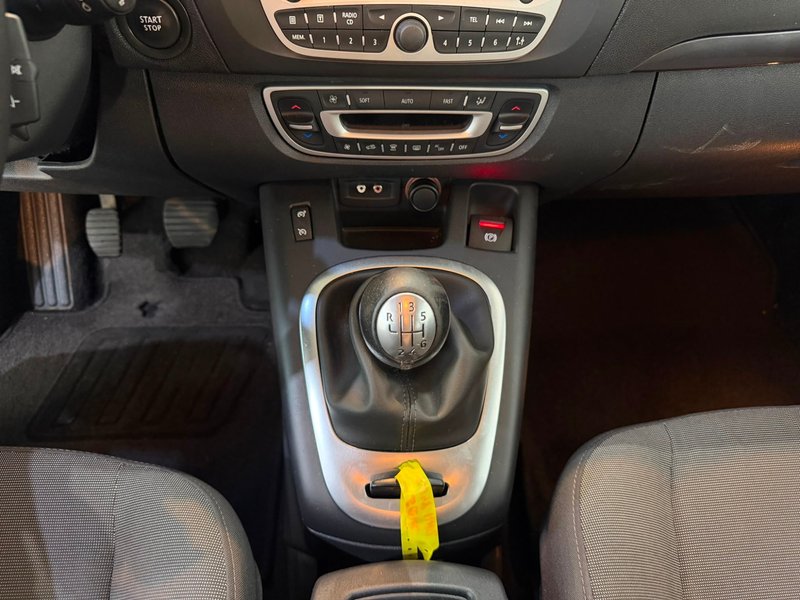 Renault Scénic 1.6 Expression 2012, foto 14