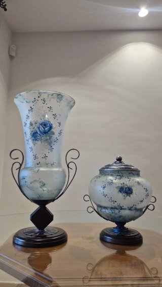 Conjunto de 2 jarrones de cristal y metal