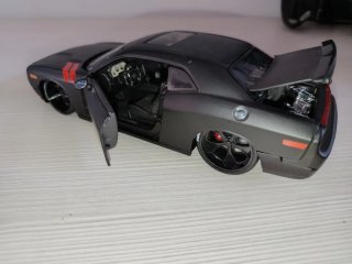 Dodge Challenger 1/24 Maisto Modellino