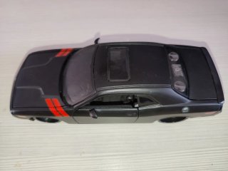 Dodge Challenger 1/24 Maisto Modellino