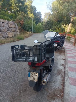 Yamaha Xmax 250i Maxi Scooter Negra