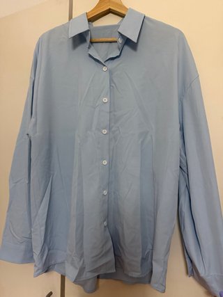Camisa de botones azul talla L