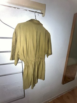 Mono corto Zara verde oliva Talla S