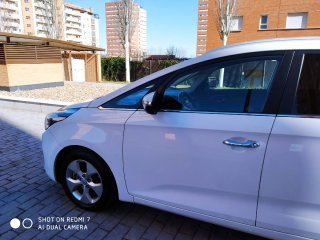 KIA Carens 2015