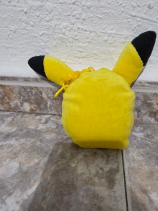 Monedero de peluche Pikachu (Pokémon)