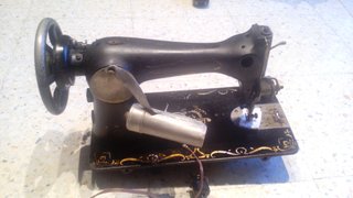 Máquina de coser antigua Santa Susana