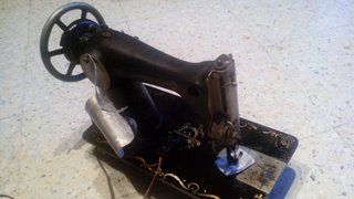 Máquina de coser antigua Santa Susana