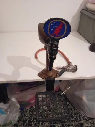 Tirador Cerveza Foster. Grifo roto
